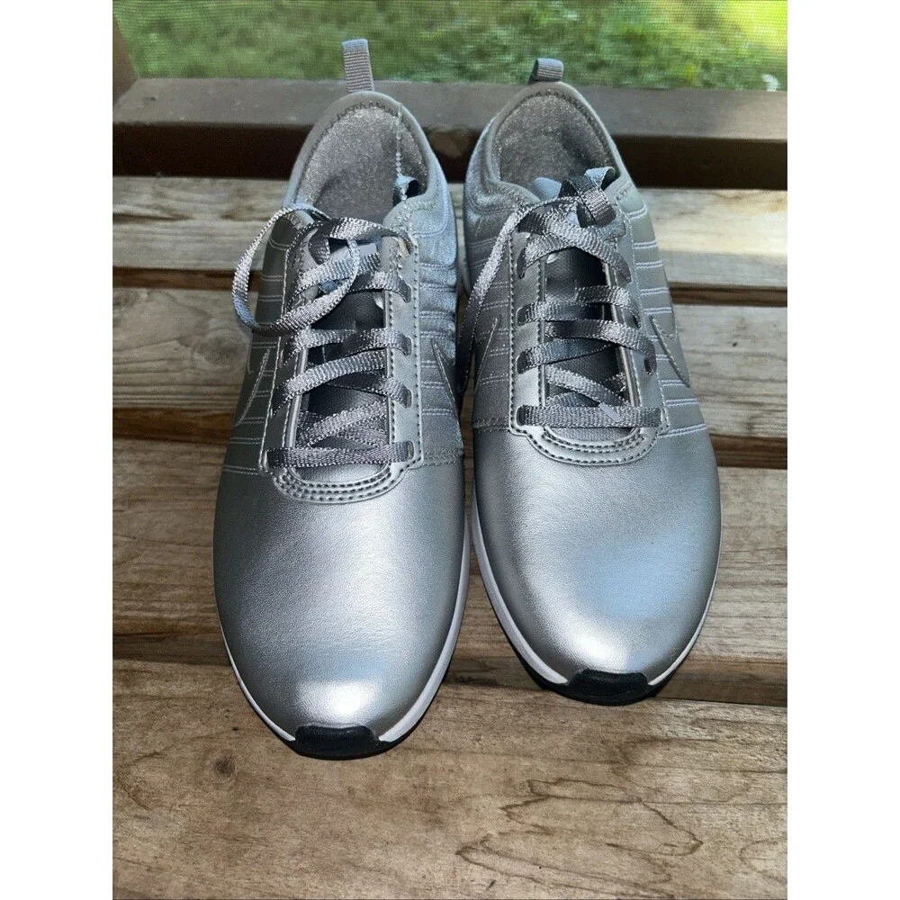 Nike Silver Dualtone Racer Leather Sneakers Womens Size 6.5 Metallic Shoe
